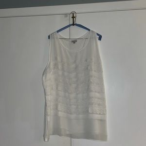 Size 2x lace Avenue Tank top